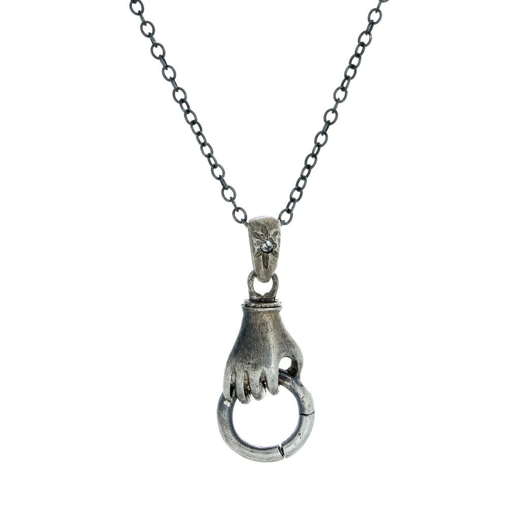 SINGLE HAND CHARM HOLDER NECKLACE